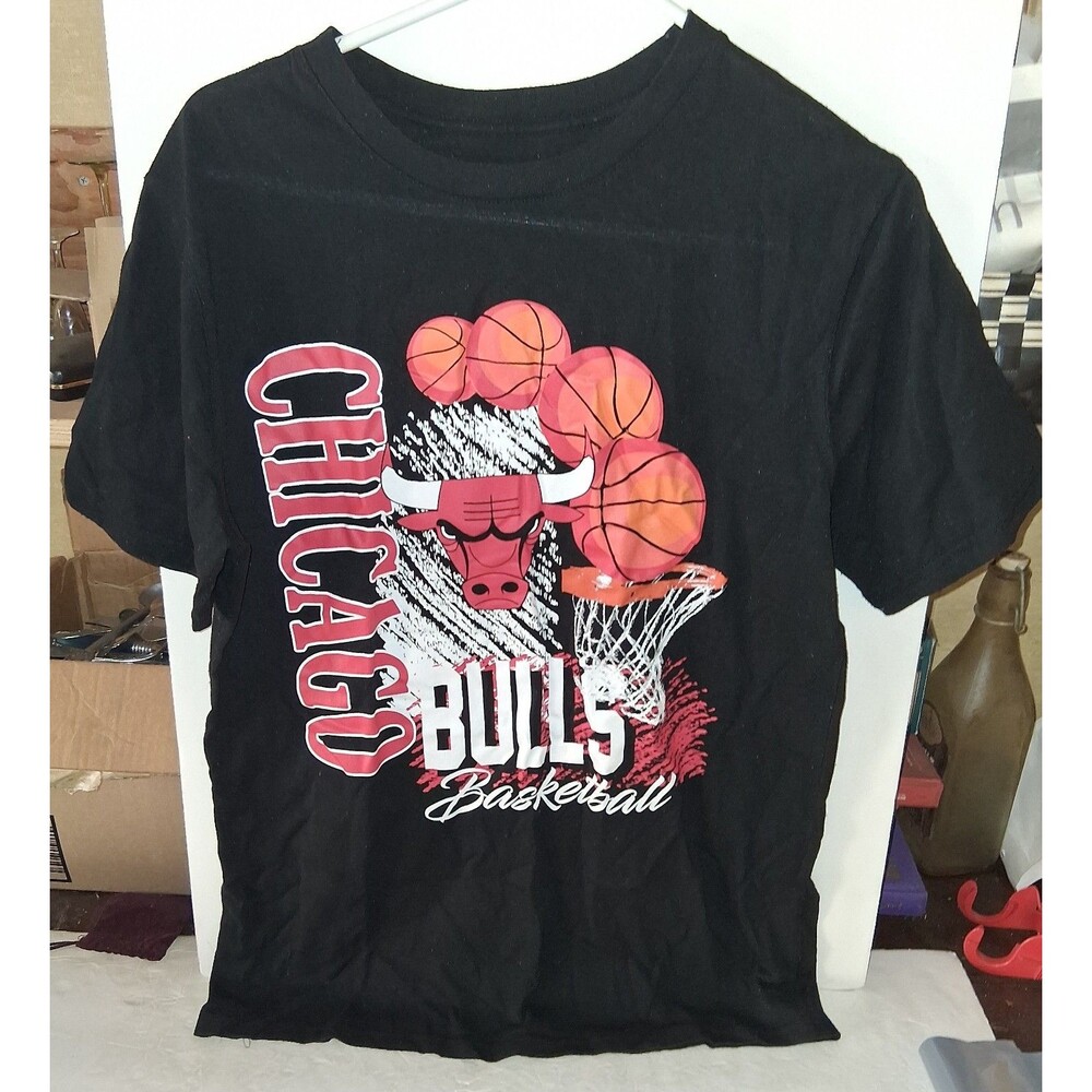 Vintage Chicago Bulls T Shirt Size Medium Black